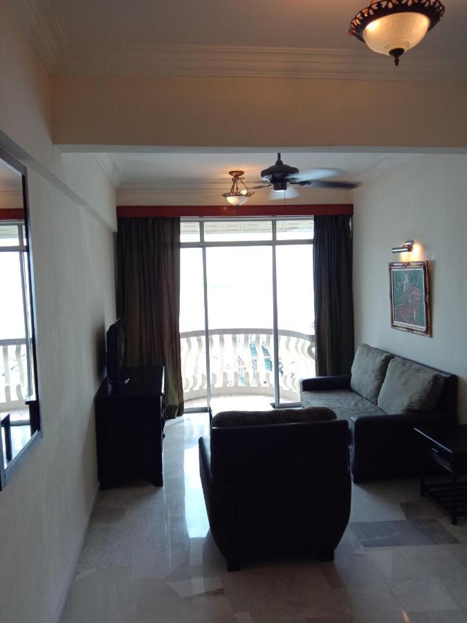 Glory Beach Resort Private Penthouse Port Dickson Ngoại thất bức ảnh